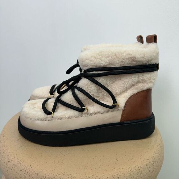 FitFlop GEN-FF Curly-Shearling Crisscross-Lace Ankle Boots - Picture 13 of 15
